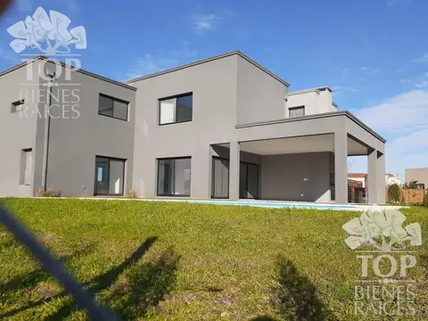 Casa en Venta en El Cantón - Barrio Golf, Countries y Barrios Cerrados en Escobar