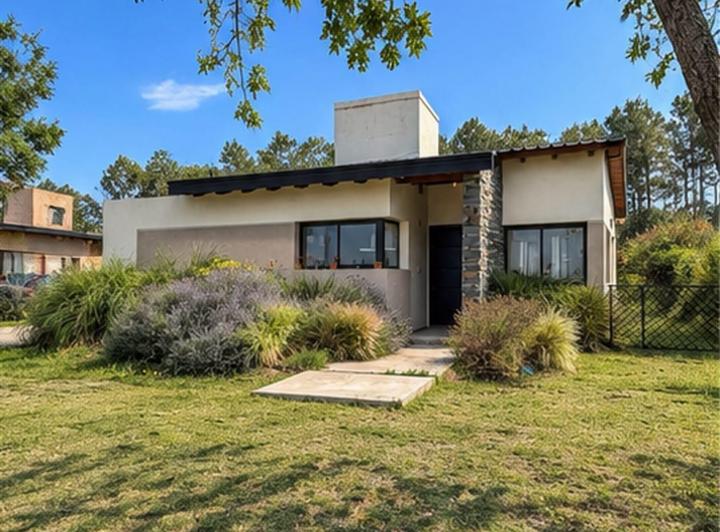 Casa · 170m² · 3 Ambientes