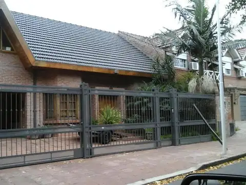 Casa en Venta en Ciudad Jardin del Palomar, Partido de Tres de Febrero