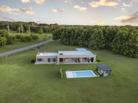 Casa en Venta en La Macarena, Countries y Barrios Cerrados en Exaltacion de la Cruz