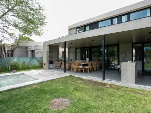 Casa en Venta en City Bell, Partido de La Plata