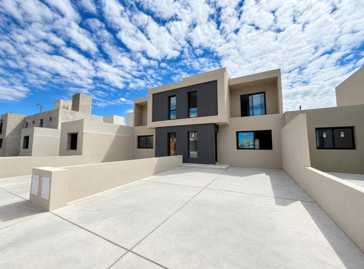Casa · 136m² · 5 Ambientes · 1 Cochera