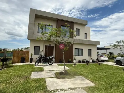 Casa en Venta en Pilar del Este - Santa Elena, Countries y Barrios Cerrados en Pilar