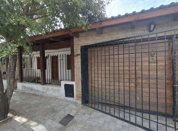 Casa · 173m² · 5 Ambientes · 2 Cocheras