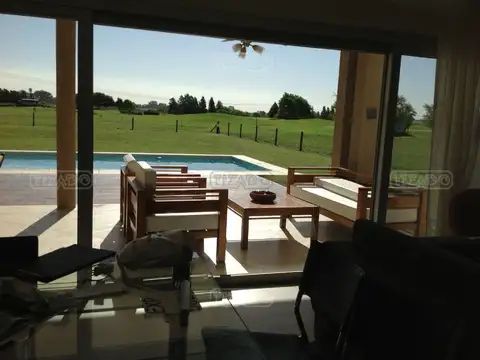 Casa en Venta en El Nacional Club De Campo, Countries y Barrios Cerrados en General Rodriguez