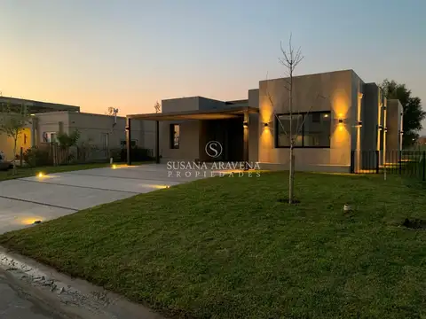 Casa en Venta en El Naudir, Countries y Barrios Cerrados en Escobar