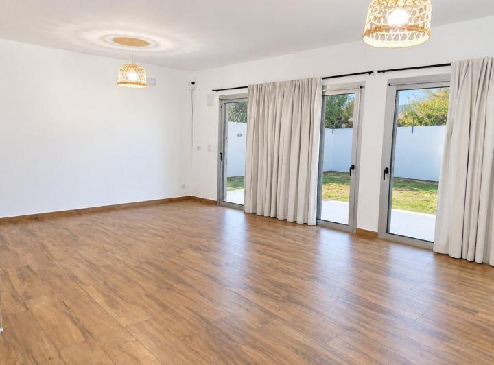 Casa · 170m² · 4 Ambientes · 2 Cocheras