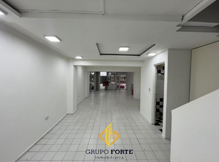 Local comercial · 130m² · 1 Ambiente