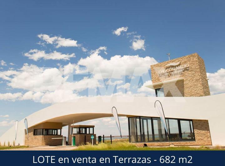 Terreno · 682m²