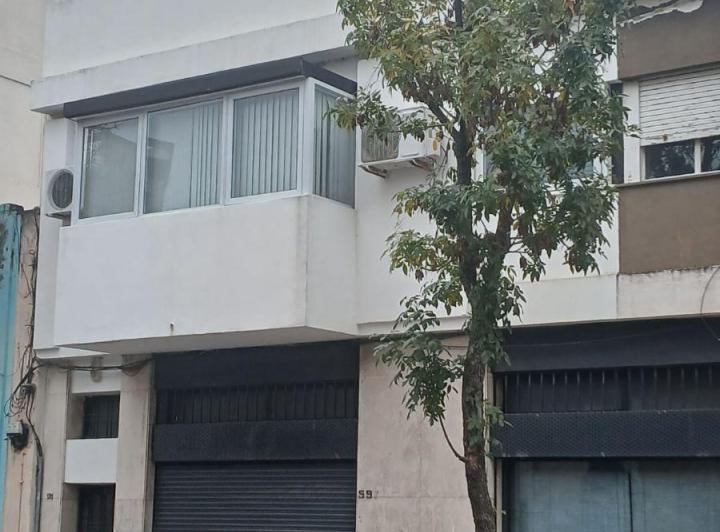 Casa · 120m² · 8 Ambientes