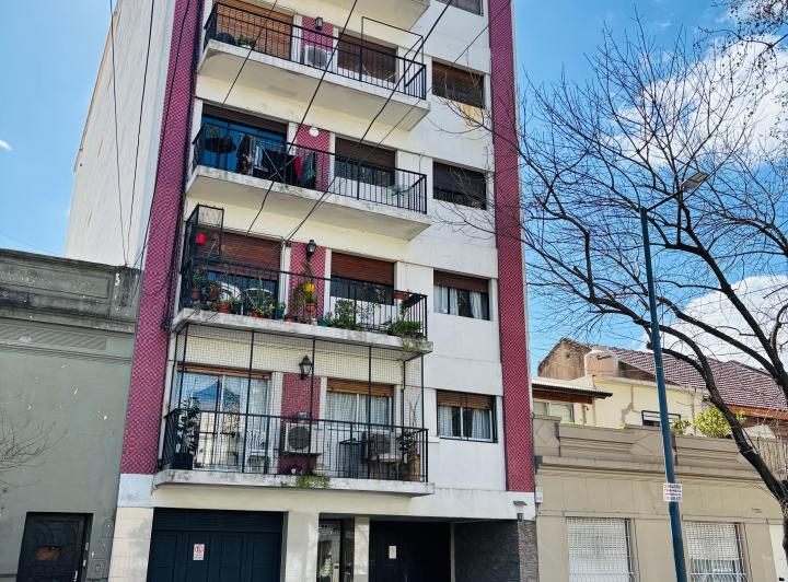 Departamento · 76m² · 4 Ambientes · 1 Cochera
