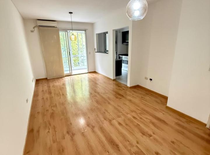 Departamento · 6m² · 3 Ambientes · 1 Cochera