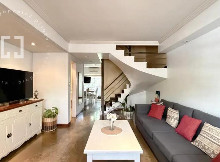 Casa · 138m² · 4 Ambientes · 2 Cocheras
