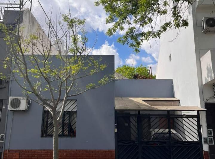 Casa · 145m² · 6 Ambientes · 1 Cochera
