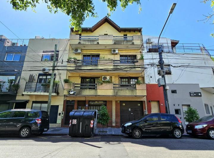 Casa · 435m² · 5 Ambientes · 4 Cocheras