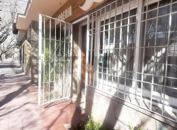 Casa · 170m² · 7 Ambientes · 1 Cochera
