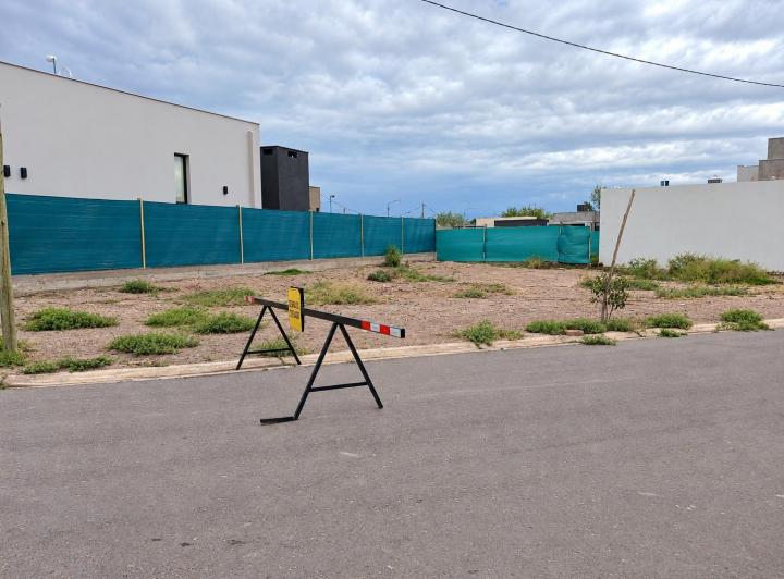 Terreno · 352m²