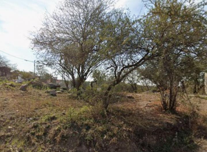 Terreno · 590m²