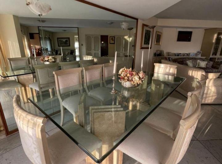 Departamento · 185m² · 7 Ambientes · 1 Cochera