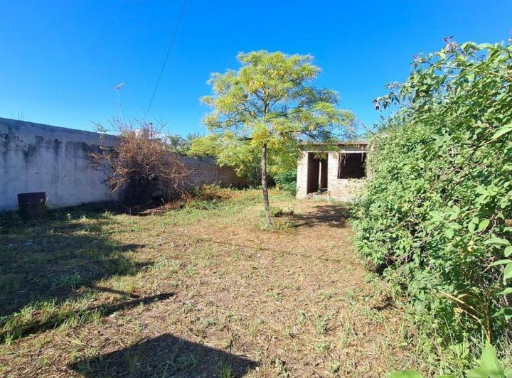 Terreno · 300m²