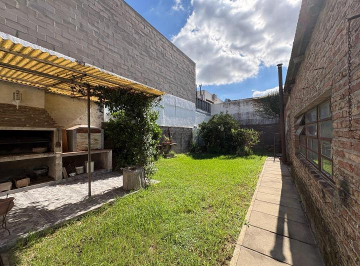 Casa · 163m² · 4 Ambientes · 1 Cochera