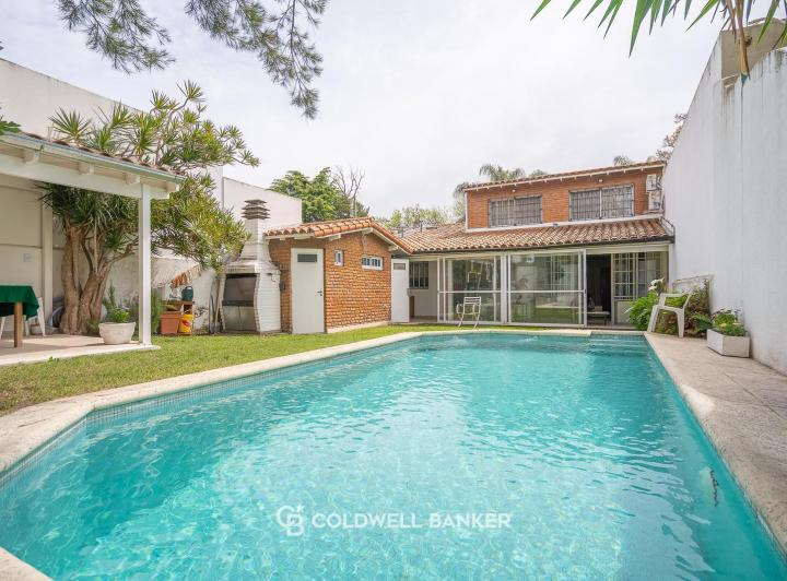 Casa · 126m² · 4 Ambientes · 2 Cocheras