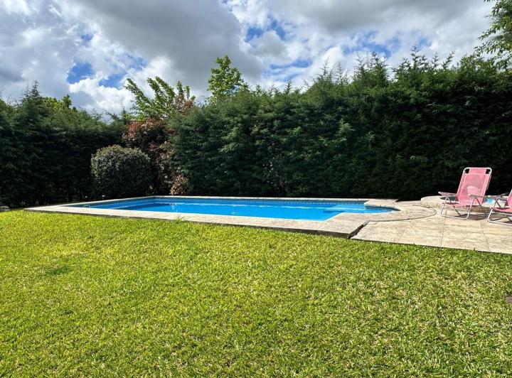 Casa · 146m² · 5 Ambientes · 3 Cocheras