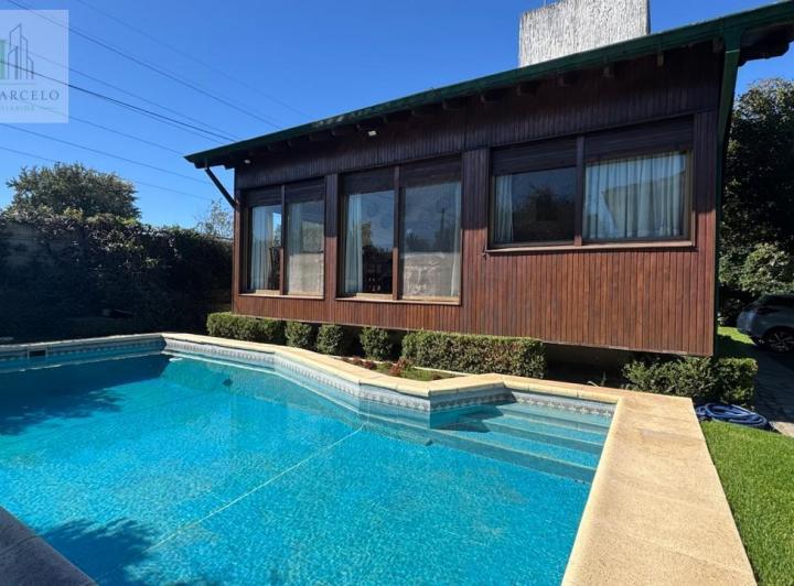 Casa · 170m² · 3 Ambientes · 3 Cocheras