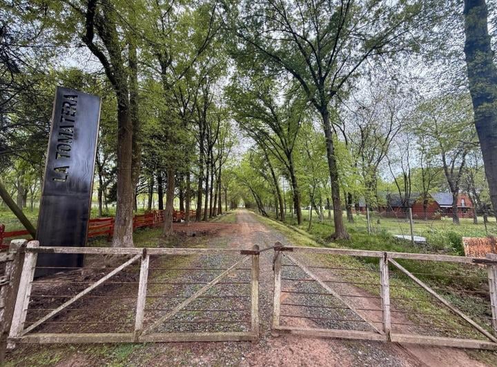 Terreno · 784m²