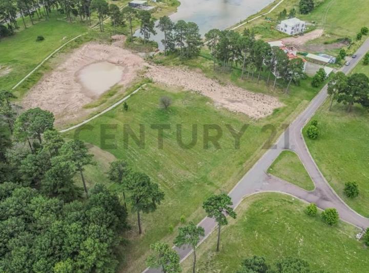 Terreno · 3500m² · 4 Ambientes