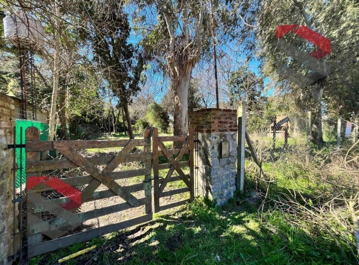 Terreno · 922m²