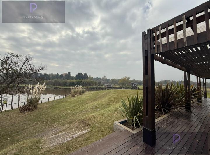 Terreno · 926m²