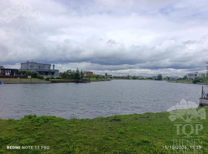 Terreno · 850m²