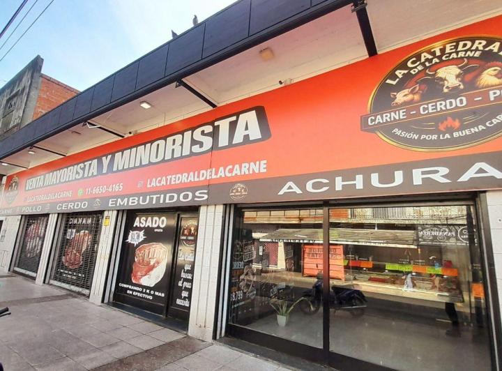 Local comercial · 228m² · 4 Ambientes