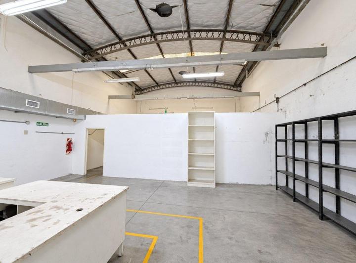 Depósito · 604m² · 3 Cocheras