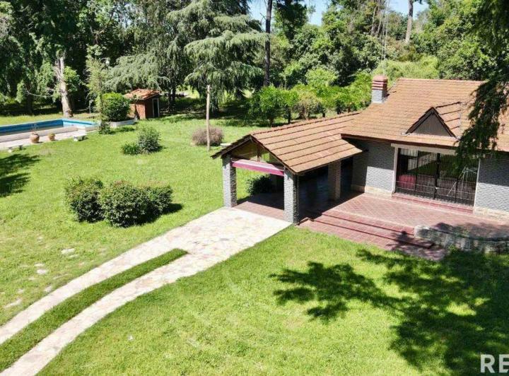 Quinta vacacional · 250m² · 3 Dormitorios · 5 Cocheras