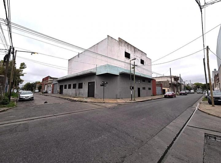 Bodega-Galpón · 680m²