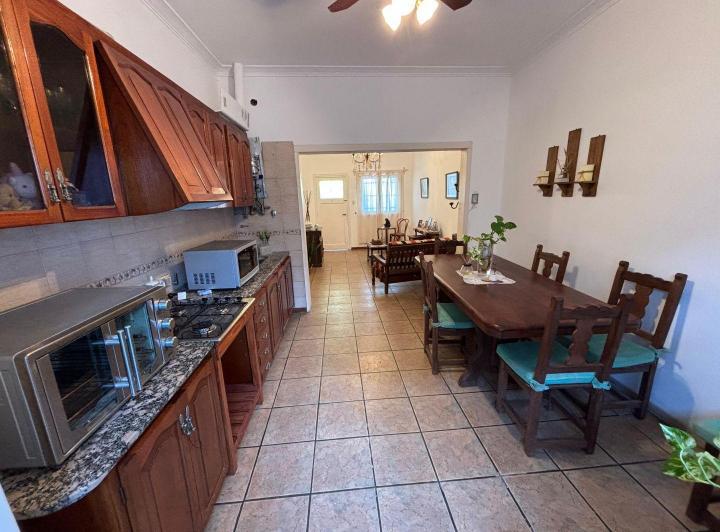 Casa · 102m² · 6 Ambientes