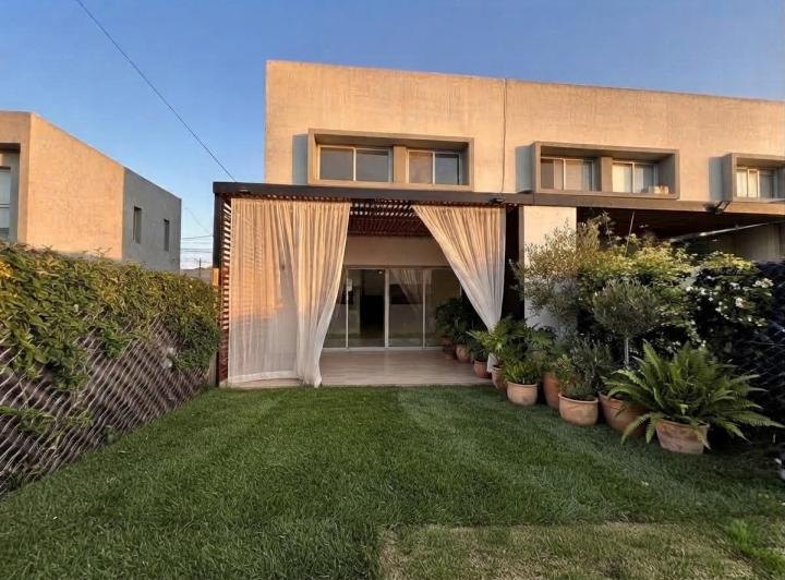 Casa · 89m² · 4 Ambientes · 1 Cochera
