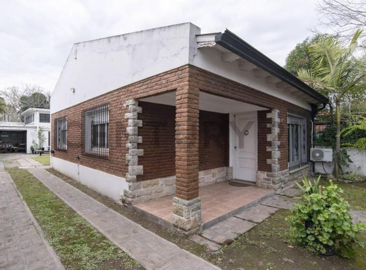 Casa · 150m² · 4 Ambientes · 2 Cocheras
