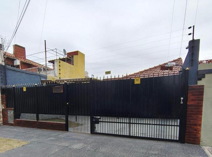 Casa · 113m² · 4 Ambientes · 4 Cocheras