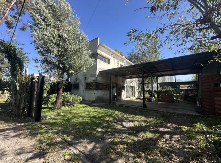 Casa · 120m² · 2 Dormitorios · 2 Cocheras