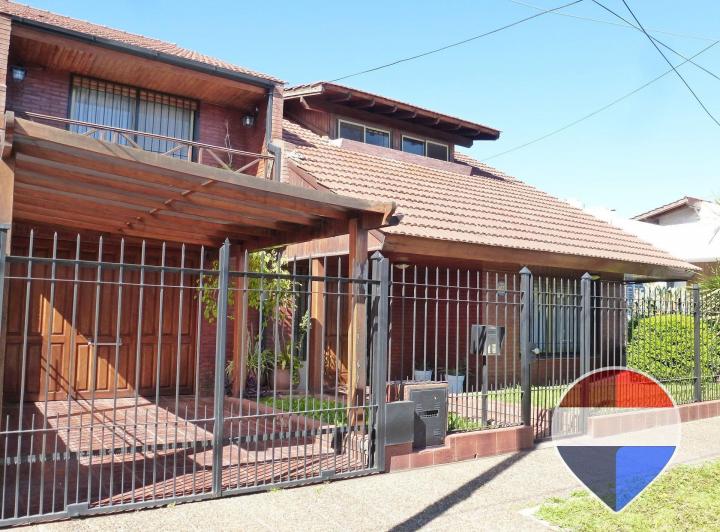 Casa · 232m² · 6 Ambientes