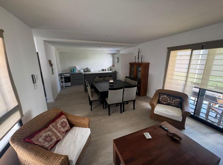 Casa · 92m² · 3 Ambientes · 2 Cocheras