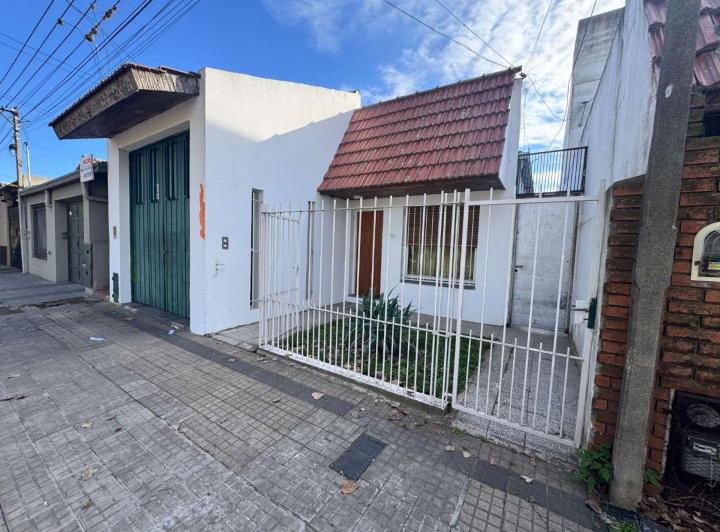 Casa · 175m² · 5 Ambientes · 2 Cocheras