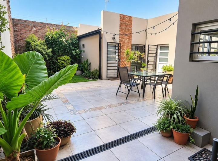 Casa · 170m² · 5 Ambientes · 1 Cochera