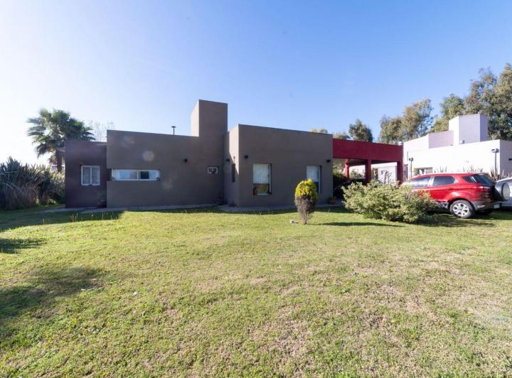 Casa · 126m² · 4 Ambientes · 1 Cochera