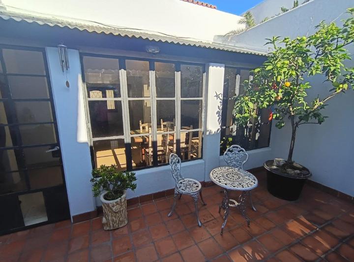 Casa · 105m² · 2 Ambientes · 1 Cochera