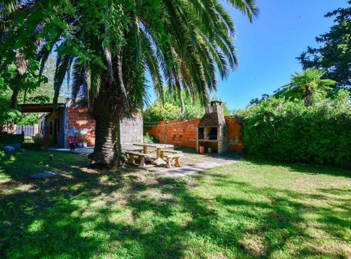 Casa · 200m² · 4 Ambientes · 3 Cocheras