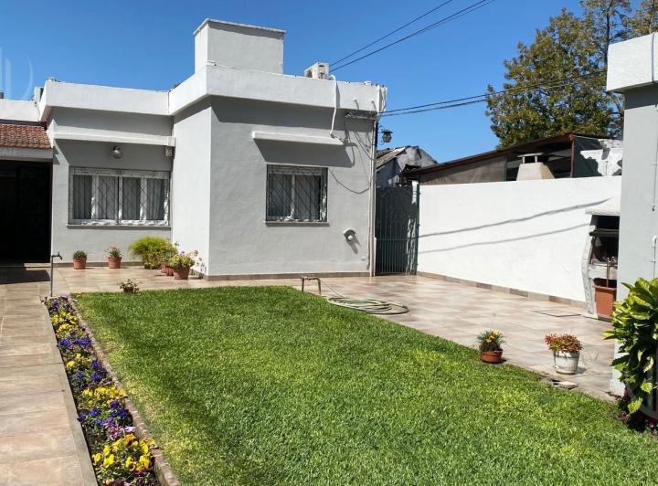 Casa · 165m² · 4 Ambientes · 1 Cochera